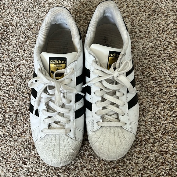 Adidas Superstar - Picture 1 of 3